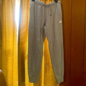 Comfy Nike sweat pants